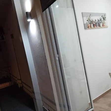 Vama House Guest house *